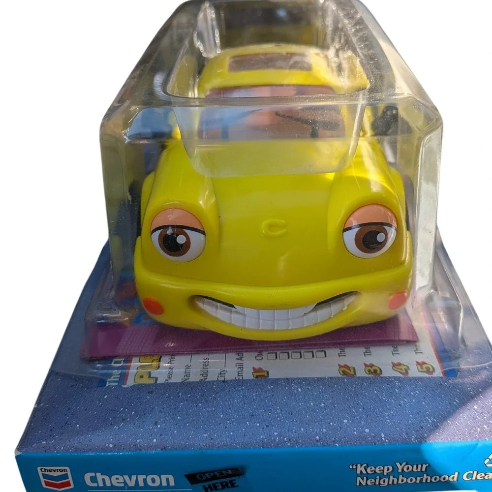 Vintage‎ 1998 Chevron Cars Tina Turbo Yellow Collectible Toy Car New In Box